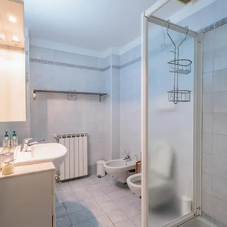 Four Trees Garden House *