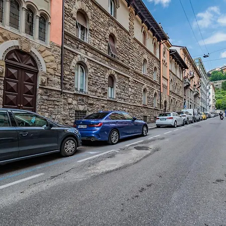 Apartamento Four Trees Garden House Bérgamo