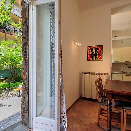 Four Trees Garden House Apartman *