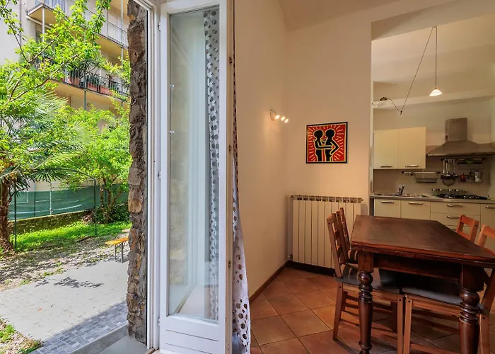 Four Trees Garden House Lägenhet *