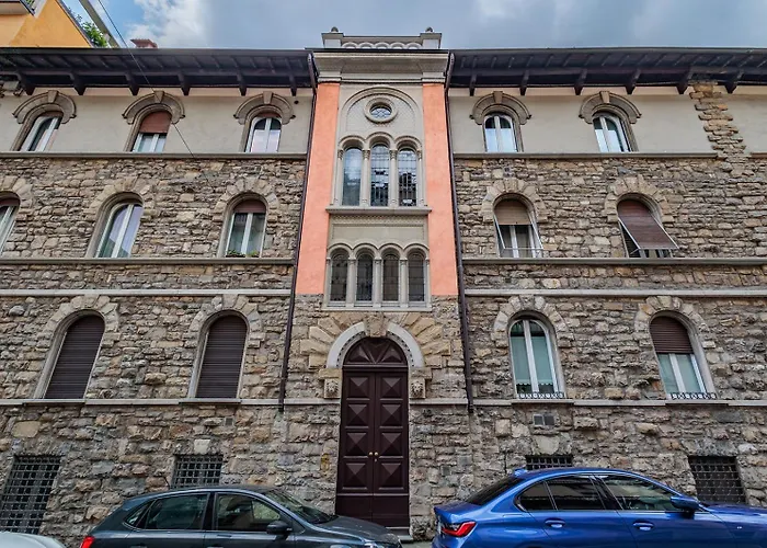 Lägenhet Four Trees Garden House *